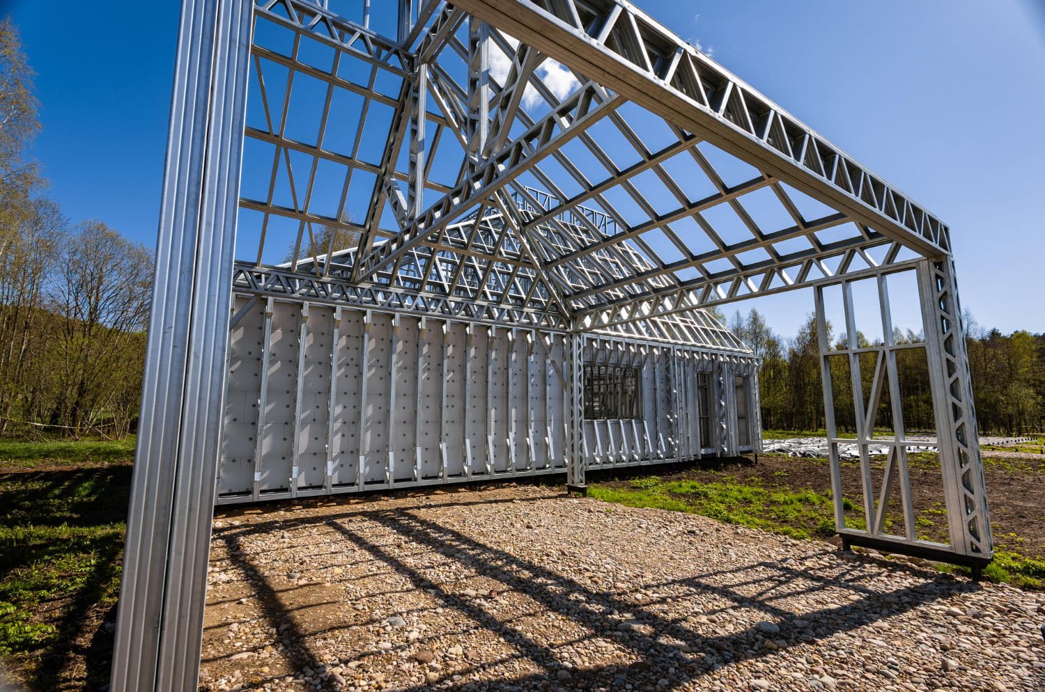 Metal Framing vs Wood Framing: Which is Right for Your Project?