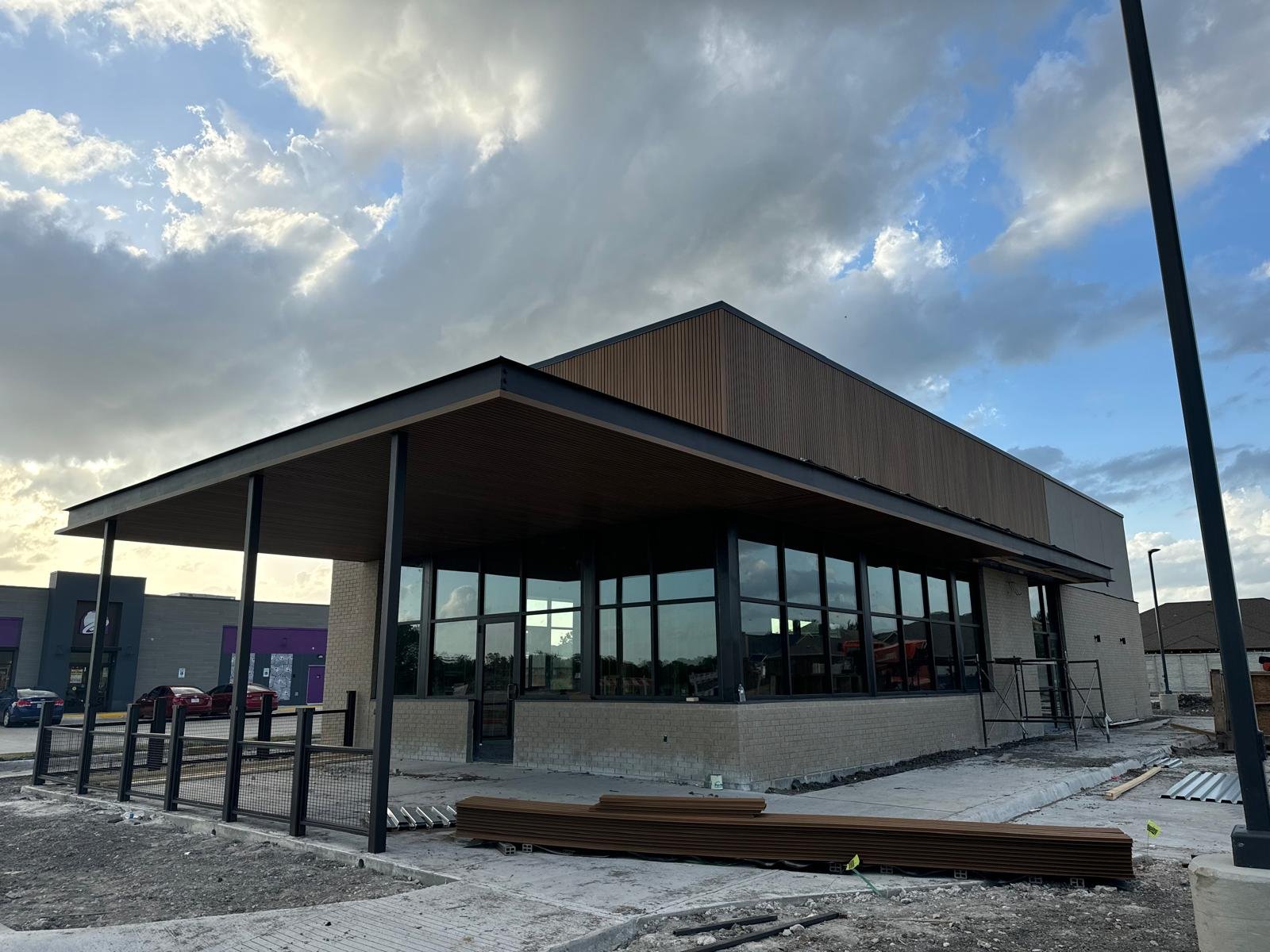 "Building Better Brews: Project Updates at Starbucks - Lavon"